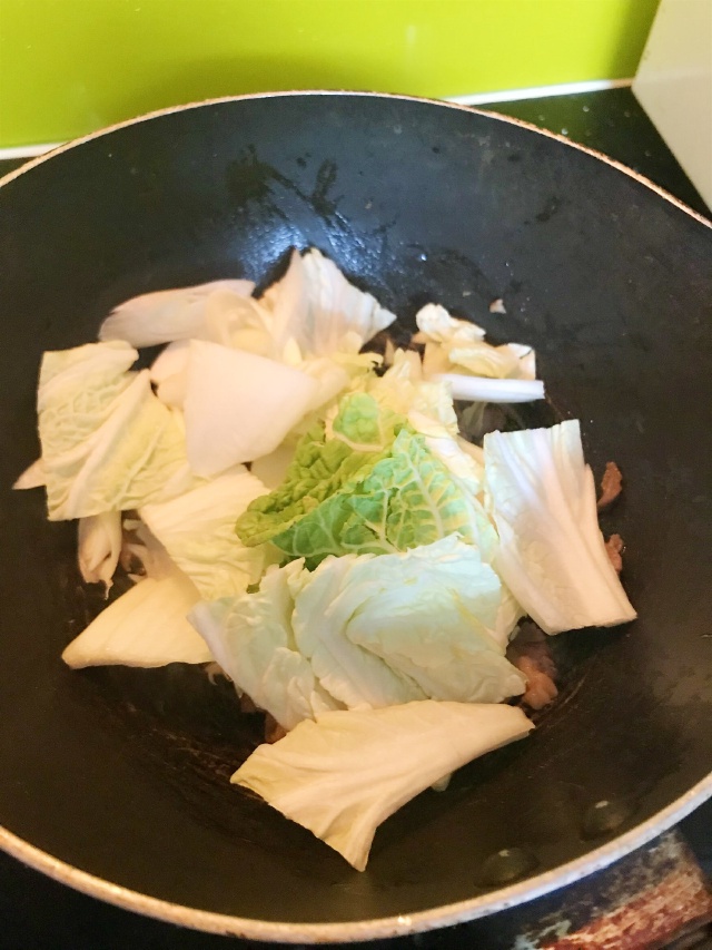 https://storage.googleapis.com/onelife-public/blog.onelife.vn/2021/11/cach-lam-mi-spaghetti-kieu-nhat-mon-an-sang-385341104682.jpeg