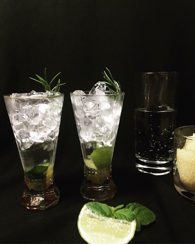 https://storage.googleapis.com/onelife-public/blog.onelife.vn/2021/11/cach-lam-mojito-virgin-no-rum-thuc-uong-852136612681.jpeg