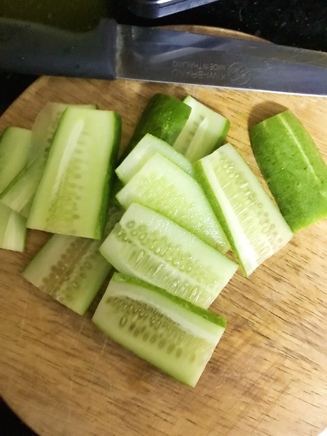 https://storage.googleapis.com/onelife-public/blog.onelife.vn/2021/11/cach-lam-nom-bach-tuoc-kimchi-mon-khai-vi-801065439066.jpeg