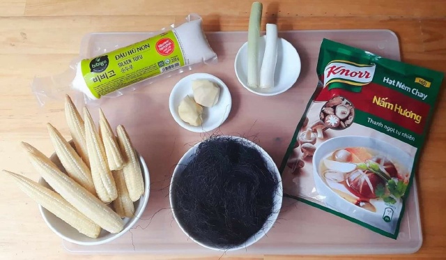 https://storage.googleapis.com/onelife-public/blog.onelife.vn/2021/11/cach-lam-soup-toc-tien-mon-chay-135981524471.jpeg