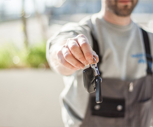 Auto Schlüssel zu reperatur abgeben