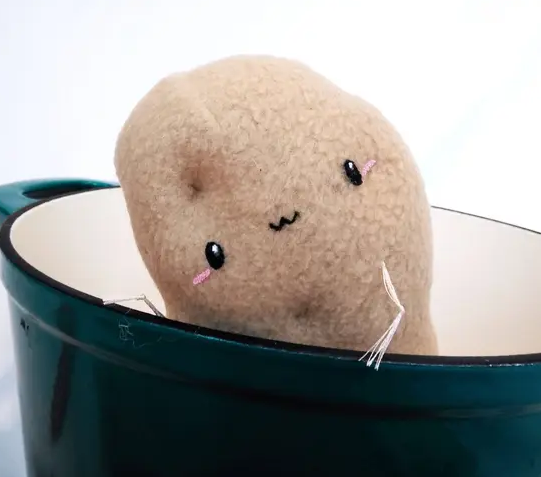 Smol Happi Potat Plushie