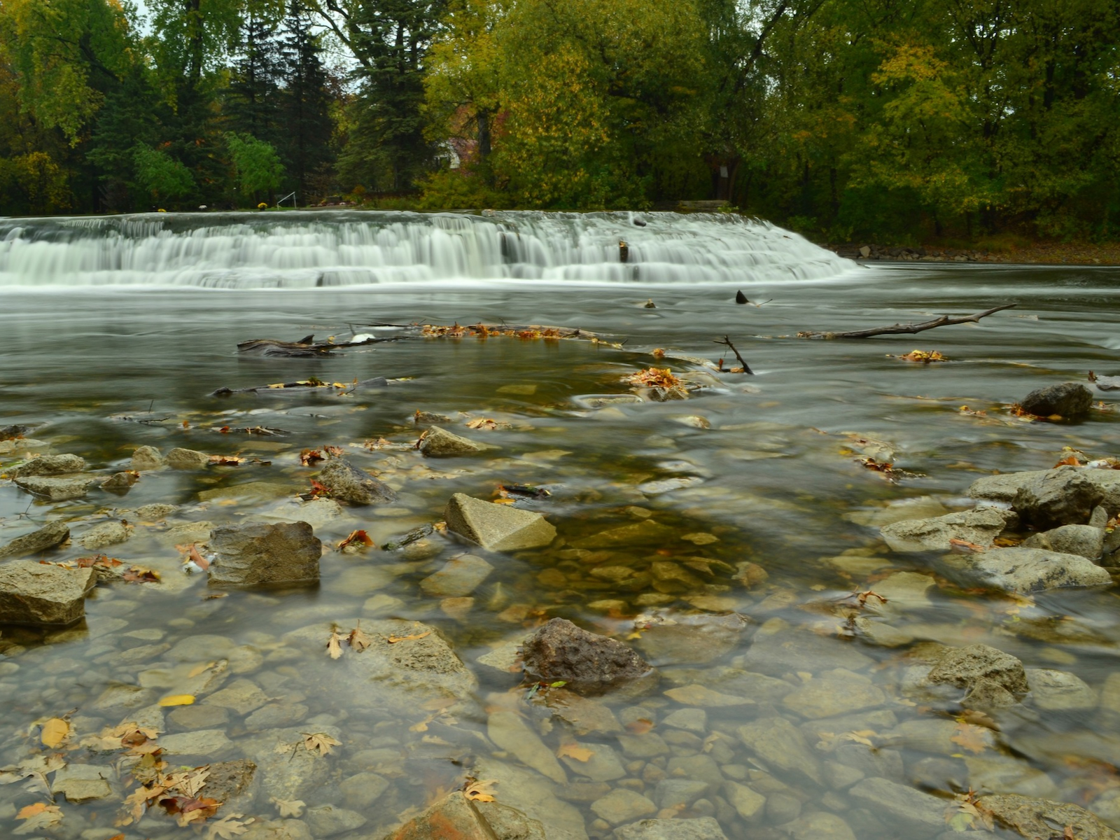 Waterfall at Kletsch Park 