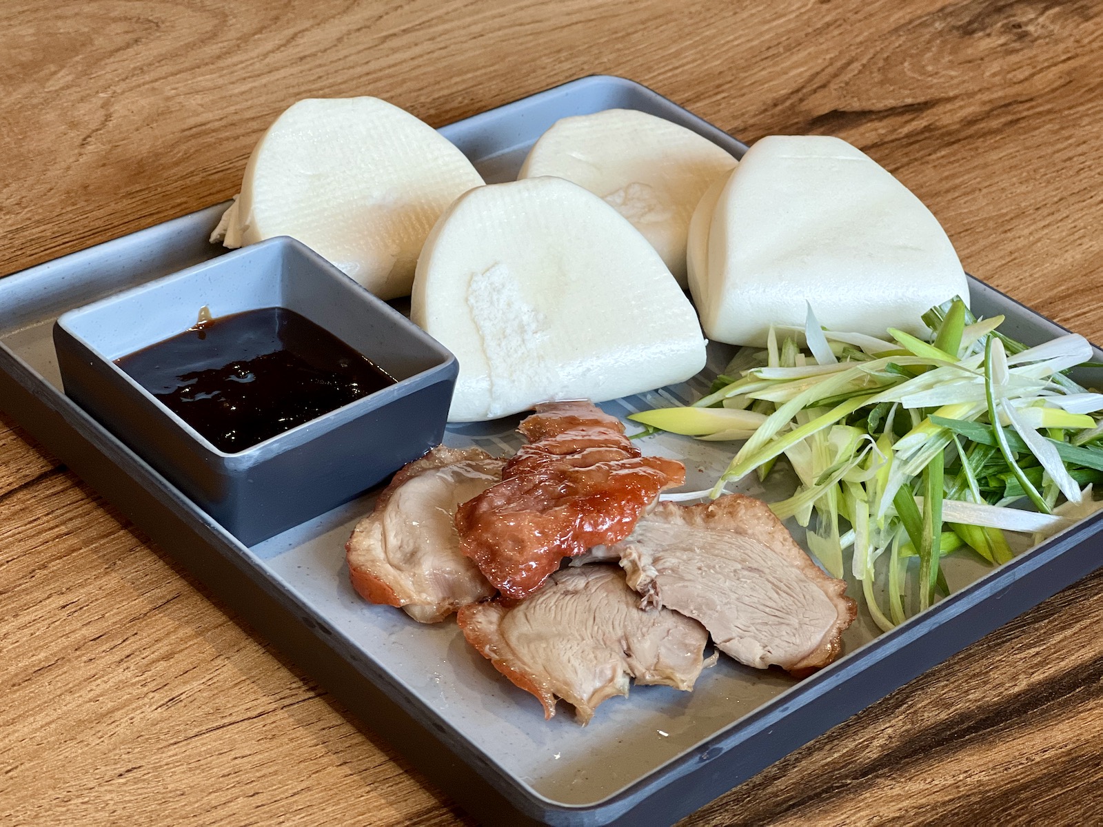 Peking duck bao