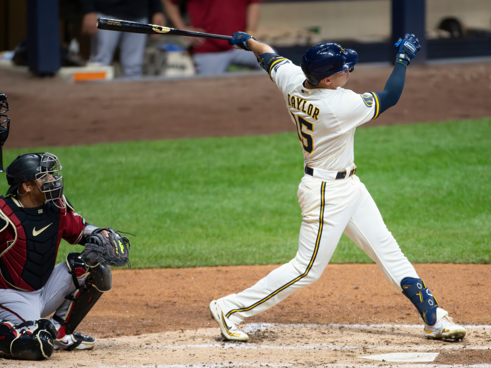 Tyrone Taylor homers in Brewers' Wild Card Series Game 1 loss