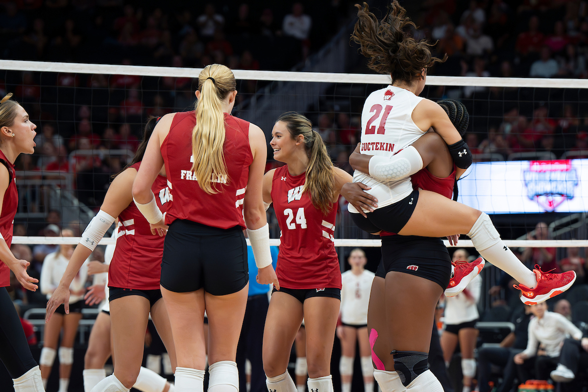 Wisconsin women's volleyball at Fiserv Forum