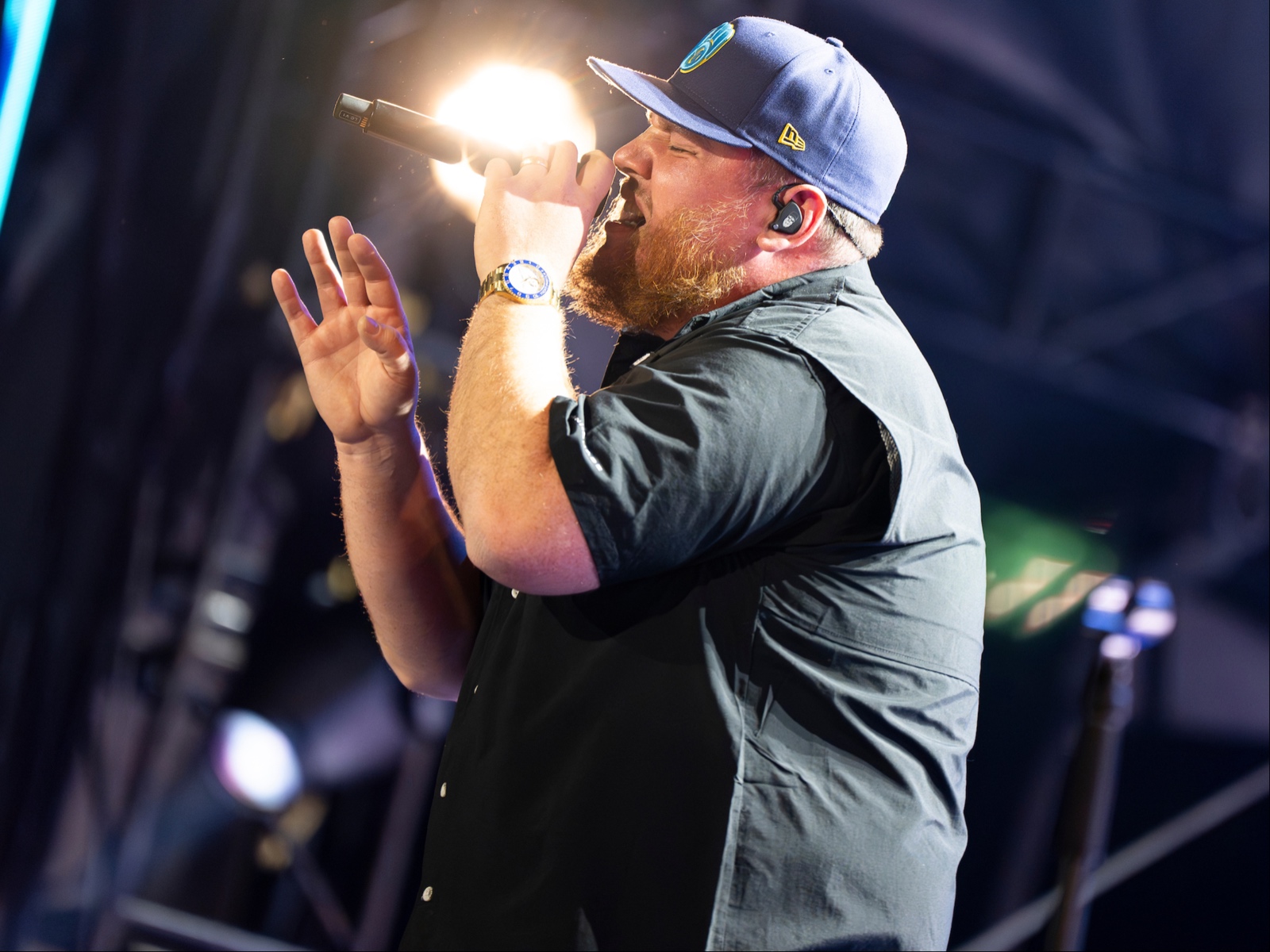 10 awesome images from Luke Combs' stadium tour opener at American