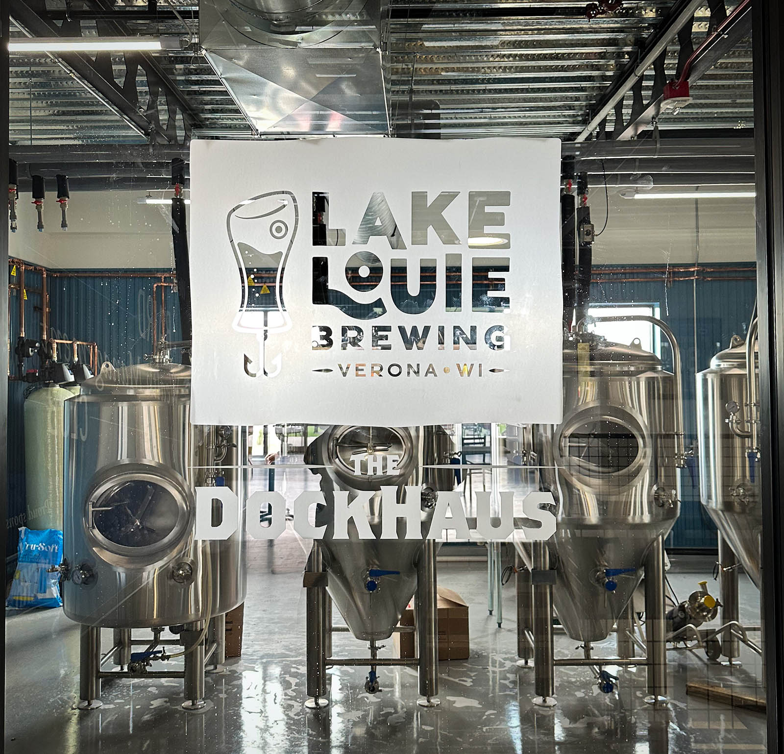 Lake Louie pilot brewhouse