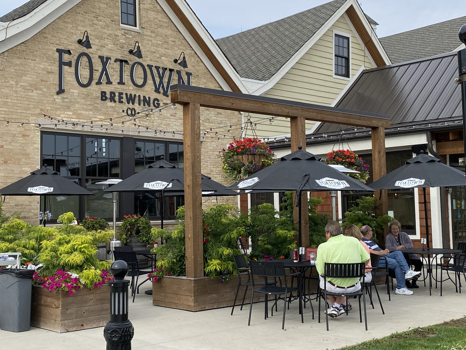 Foxtown Brewing - exterior and patio