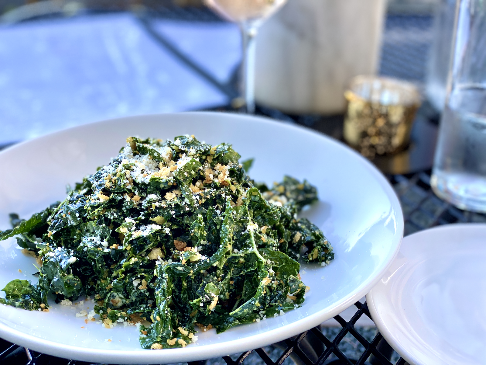 Sorella Kale Caesar