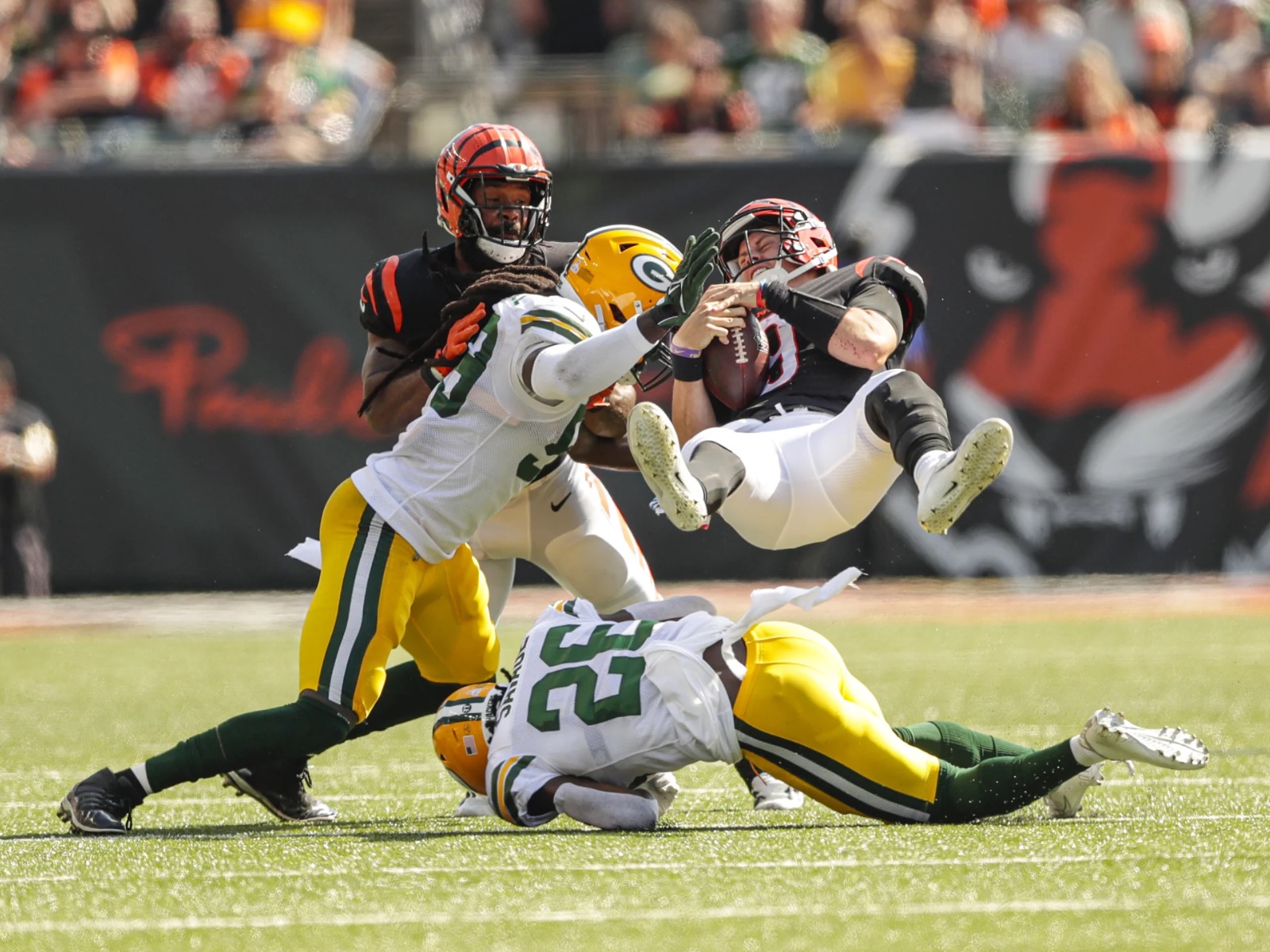 Game Recap: Packers Beat Bengals in 25-22 Rollercoaster