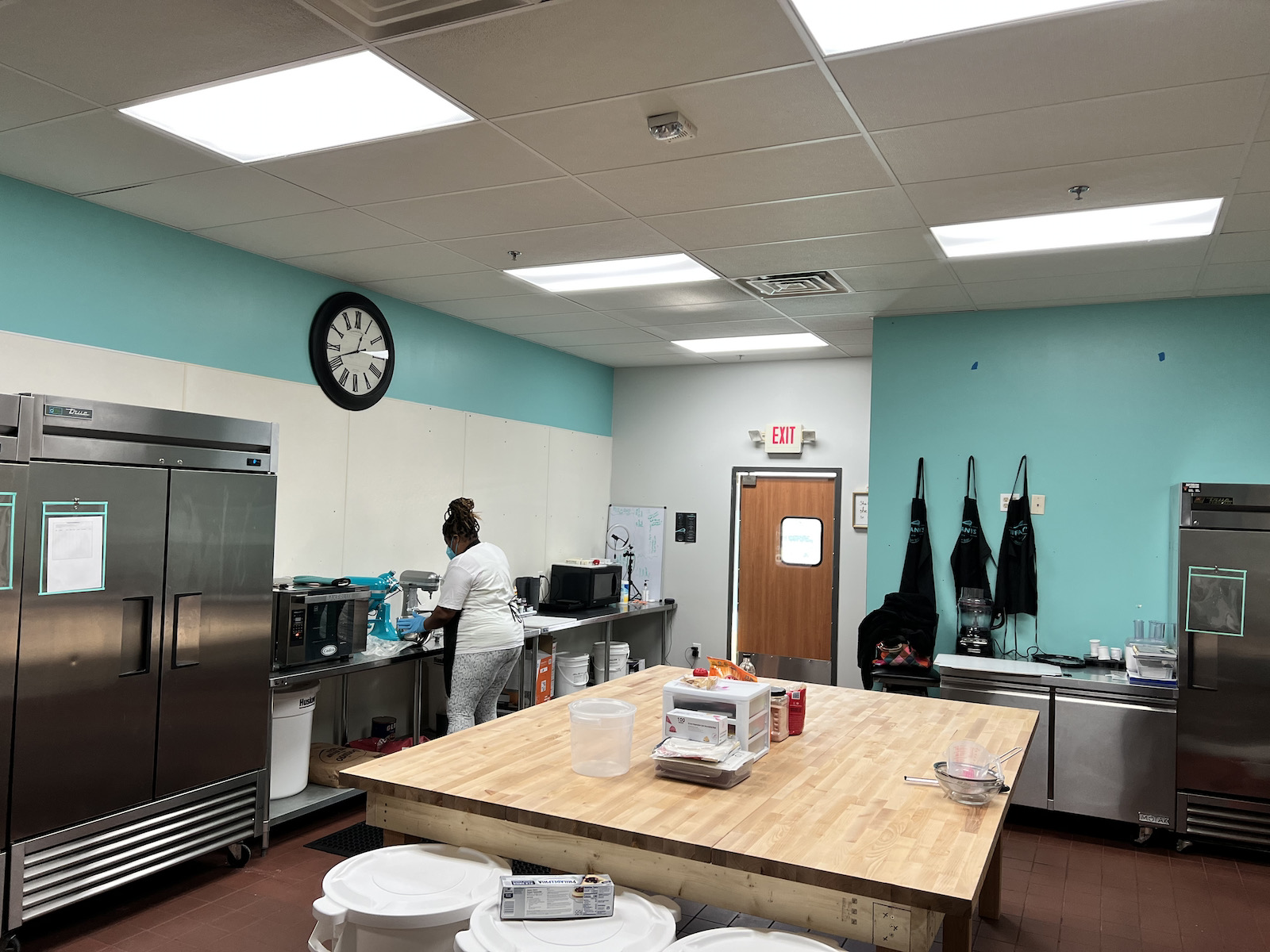 Commercial kitchen