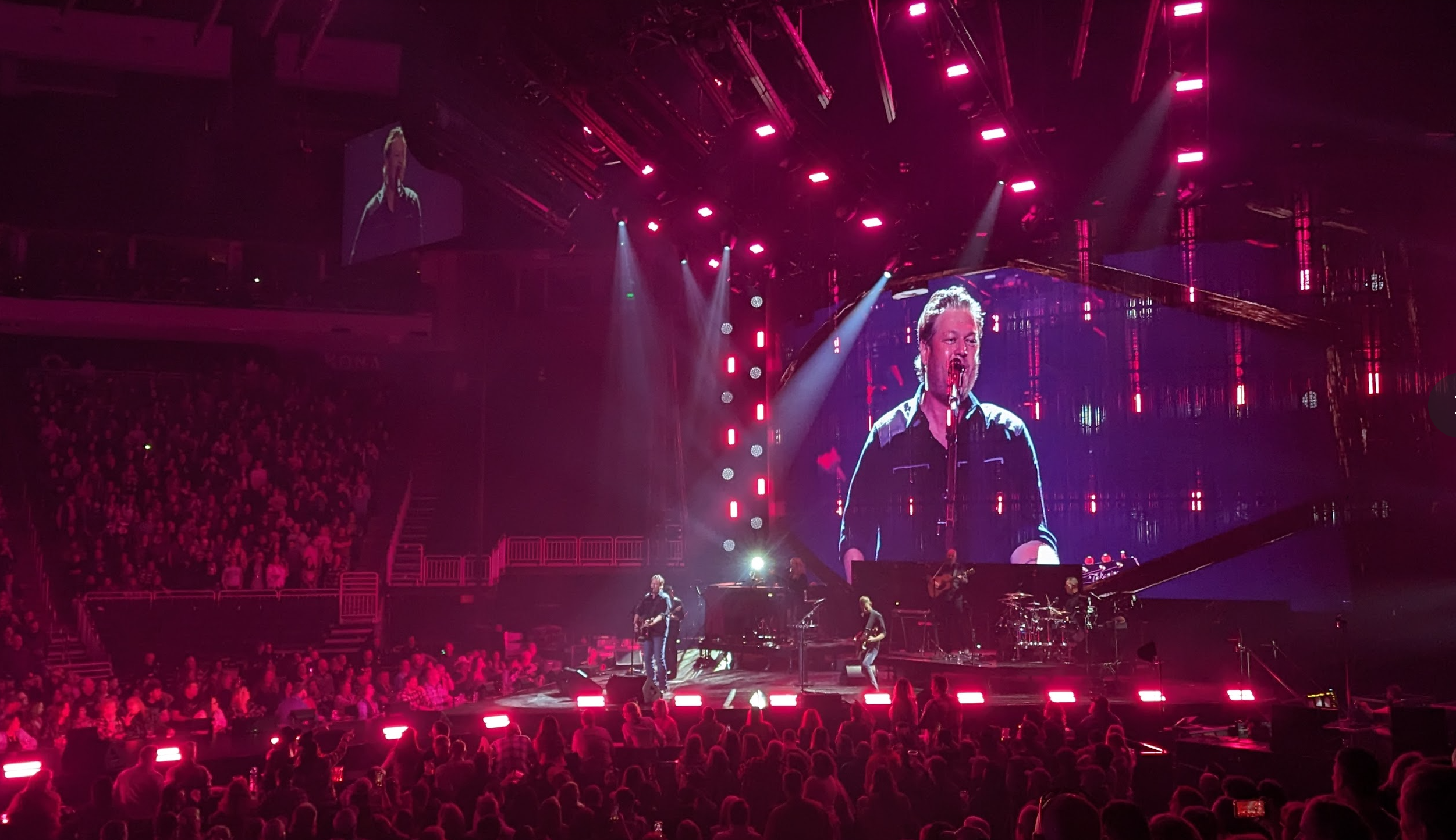 Blake Shelton performs at Fiserv Forum