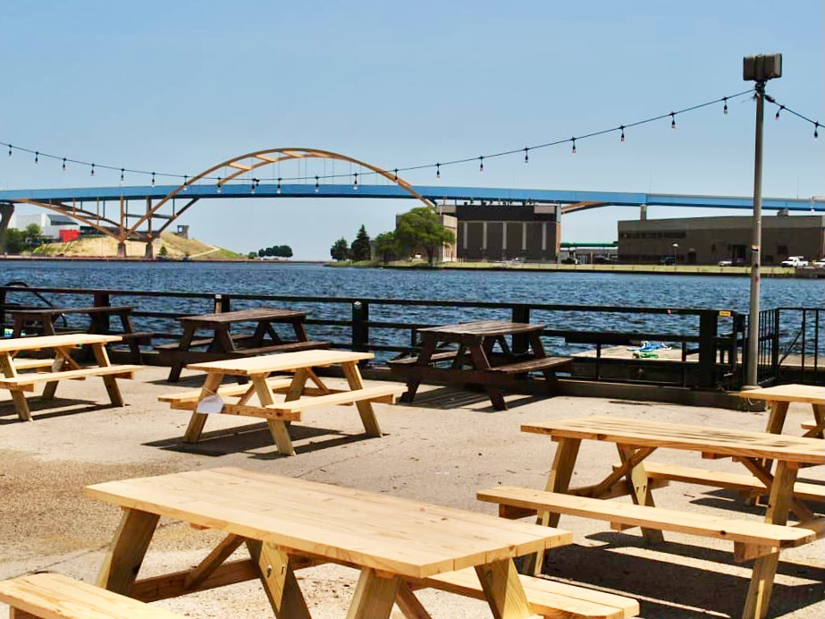 Riverfront patio at Boone & Crockett