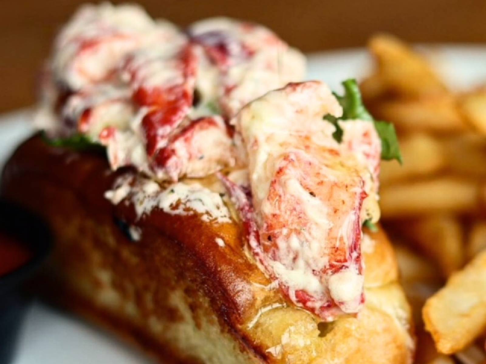 Lobster rolls are a popular item (Photo: Mallards)