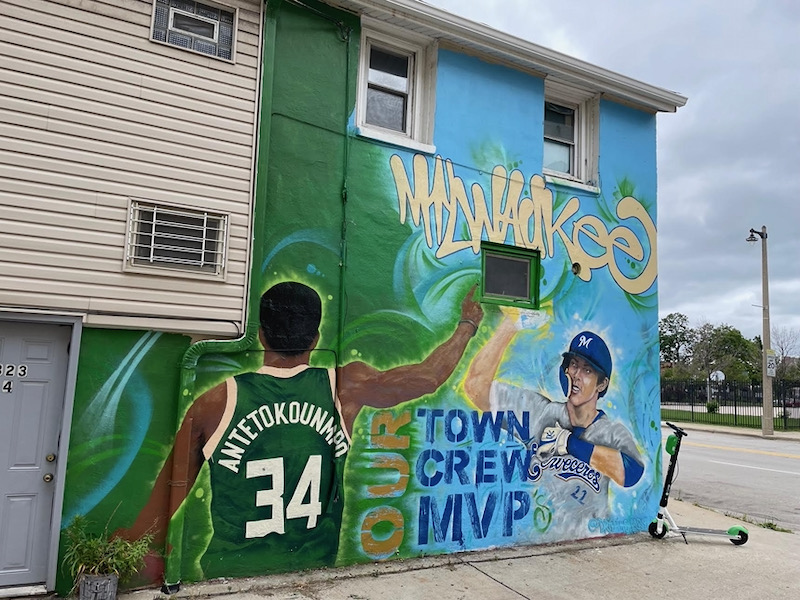 bucks mural