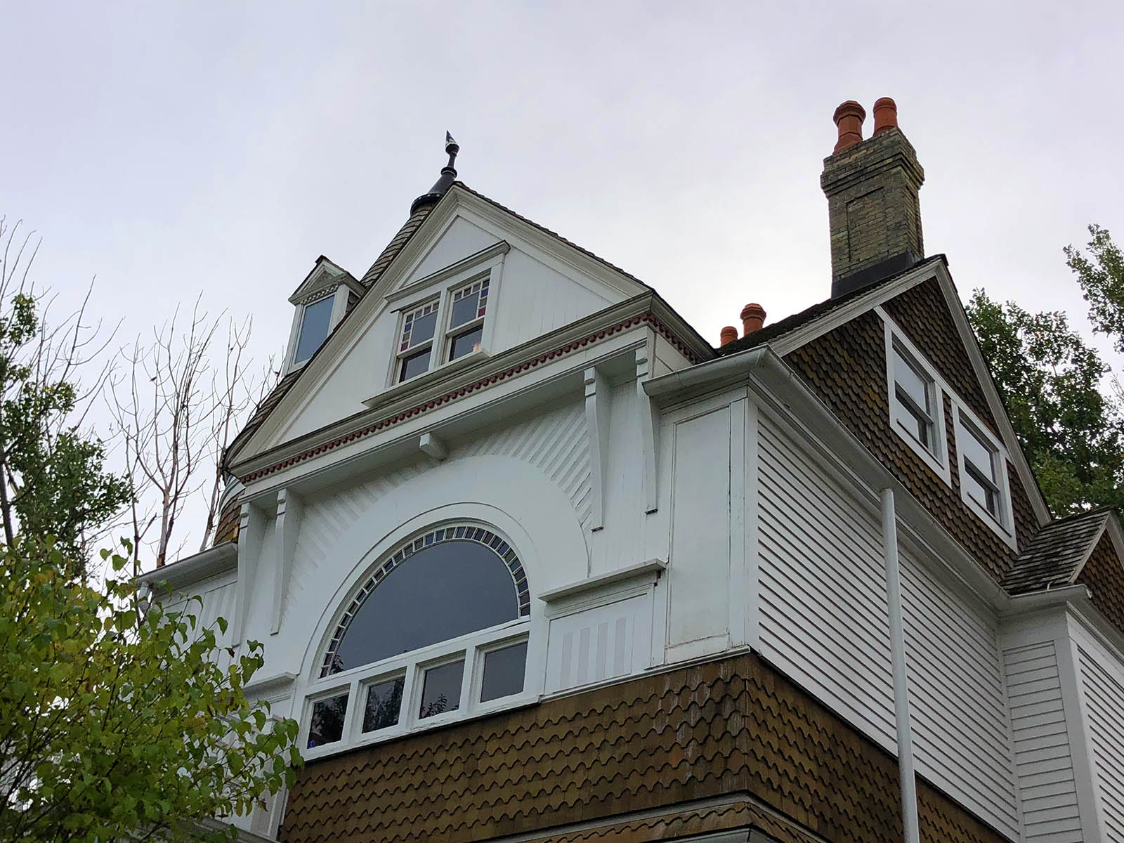 Arched window