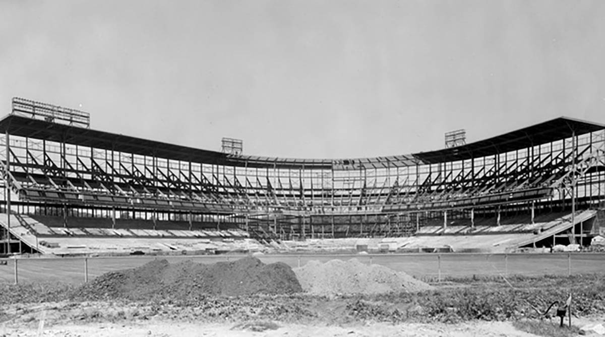 Book Excerpt: Those Crazy Days At County Stadium » Urban Milwaukee