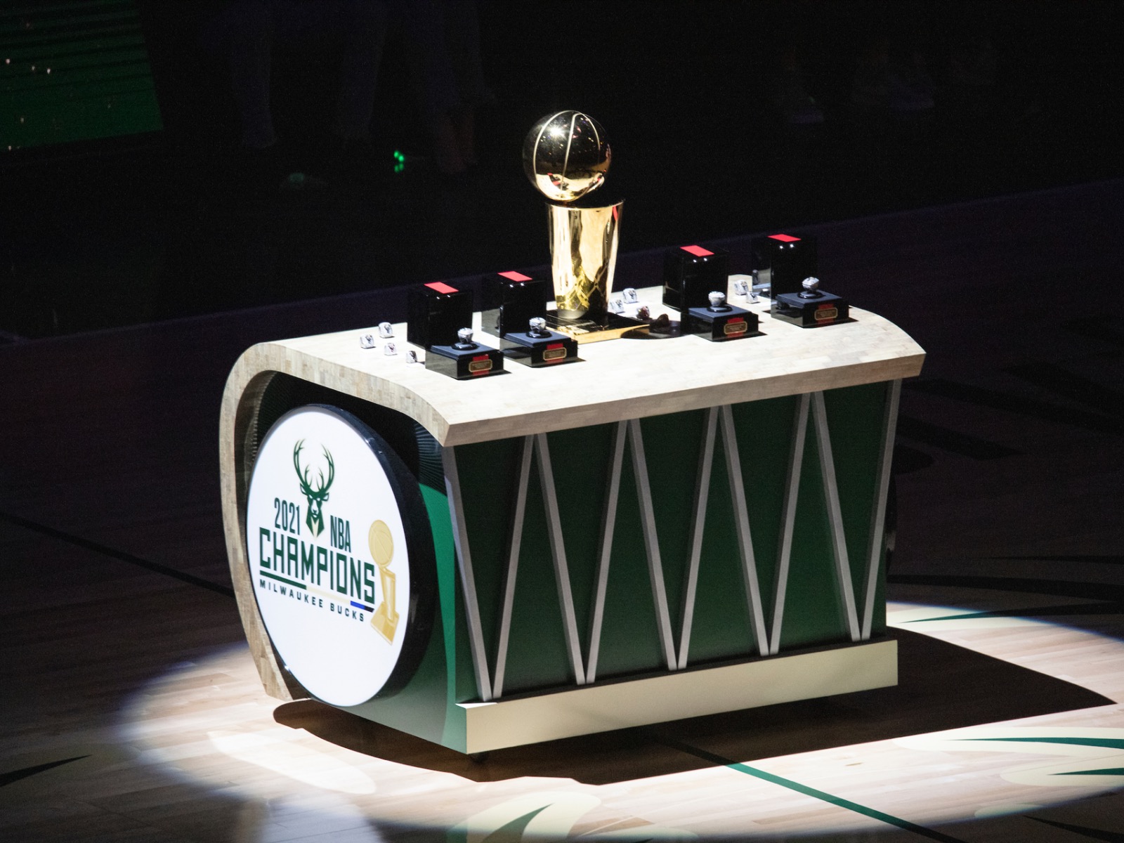 PHOTOS: Bucks NBA championship ring ceremony Photos - Bally Sports