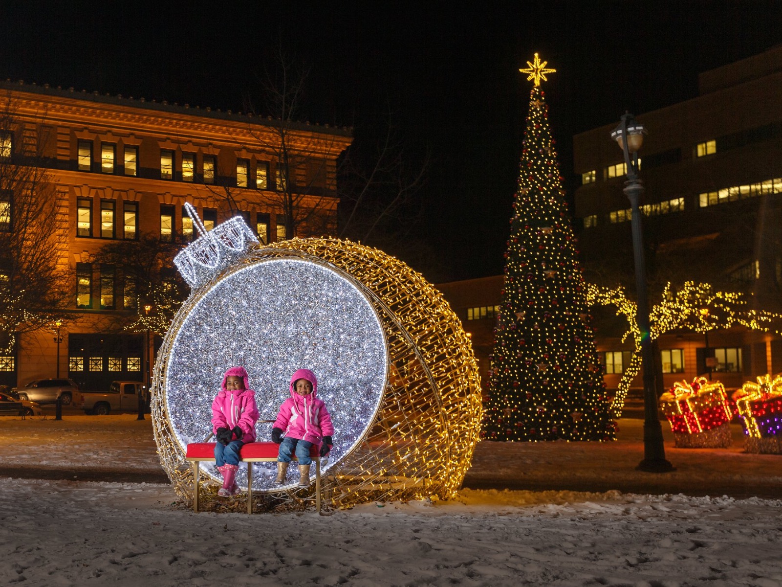 Holiday Lights Festival will make spirits (and the city) bright this winter