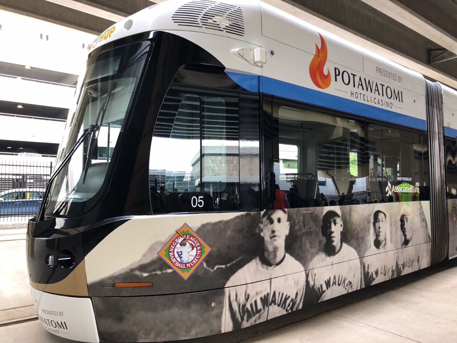 Milwaukee Bears-designed streetcar