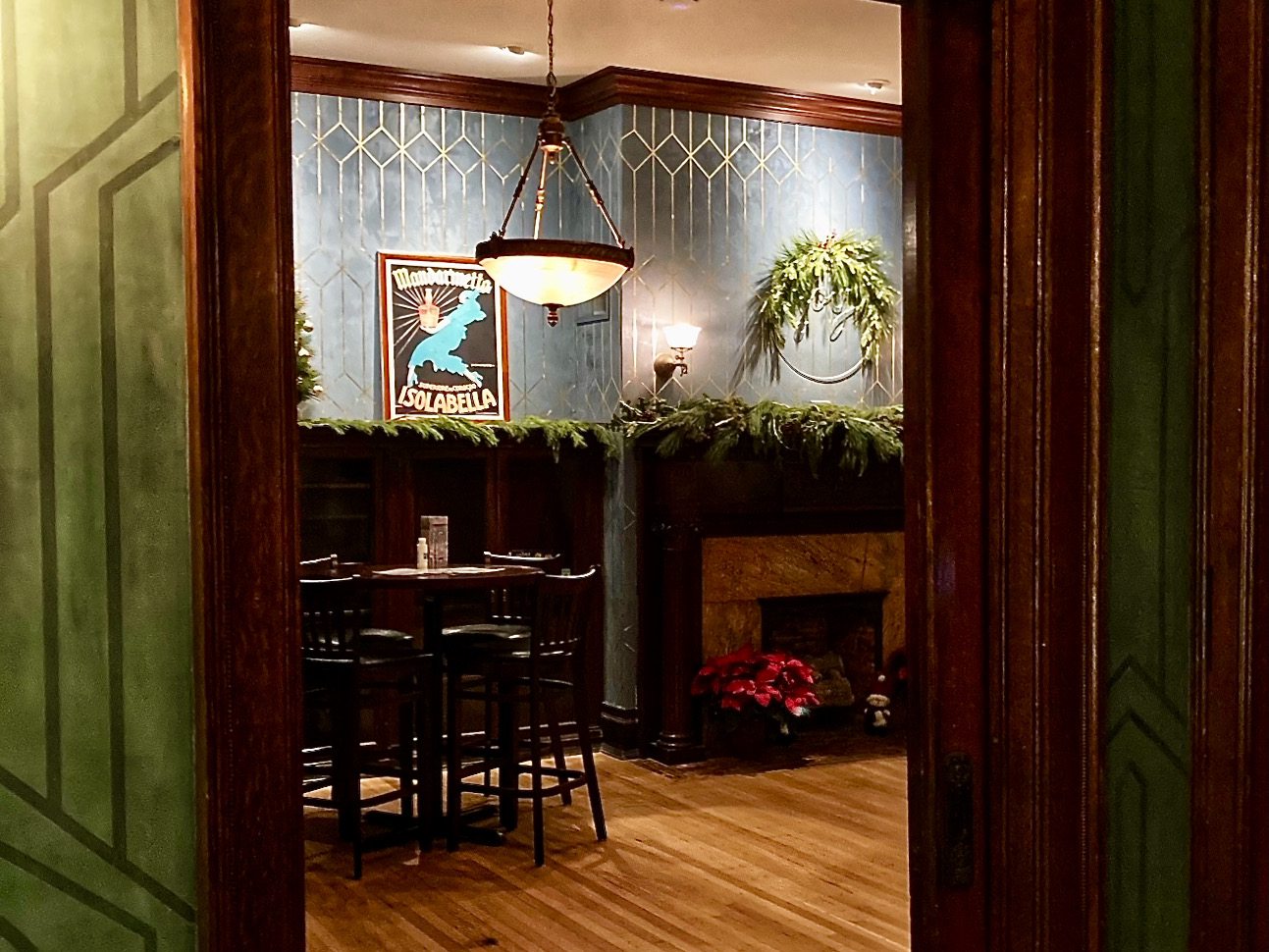 Dubbel Dutch Tavern interior