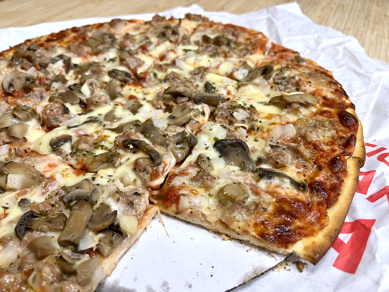 Hup's thin crust pizza