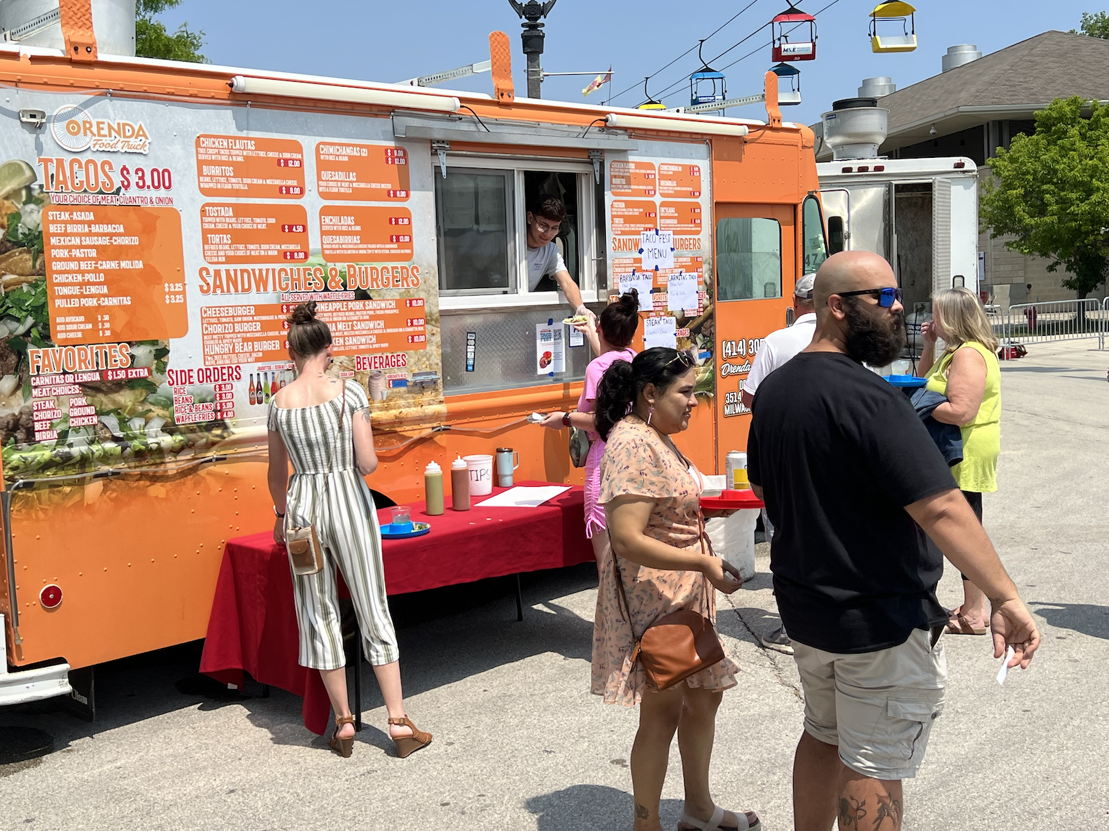 Line at food truck