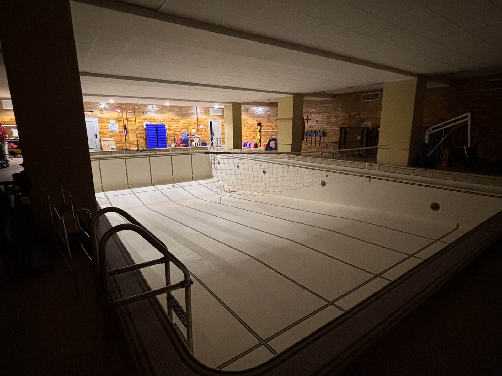 empty pool