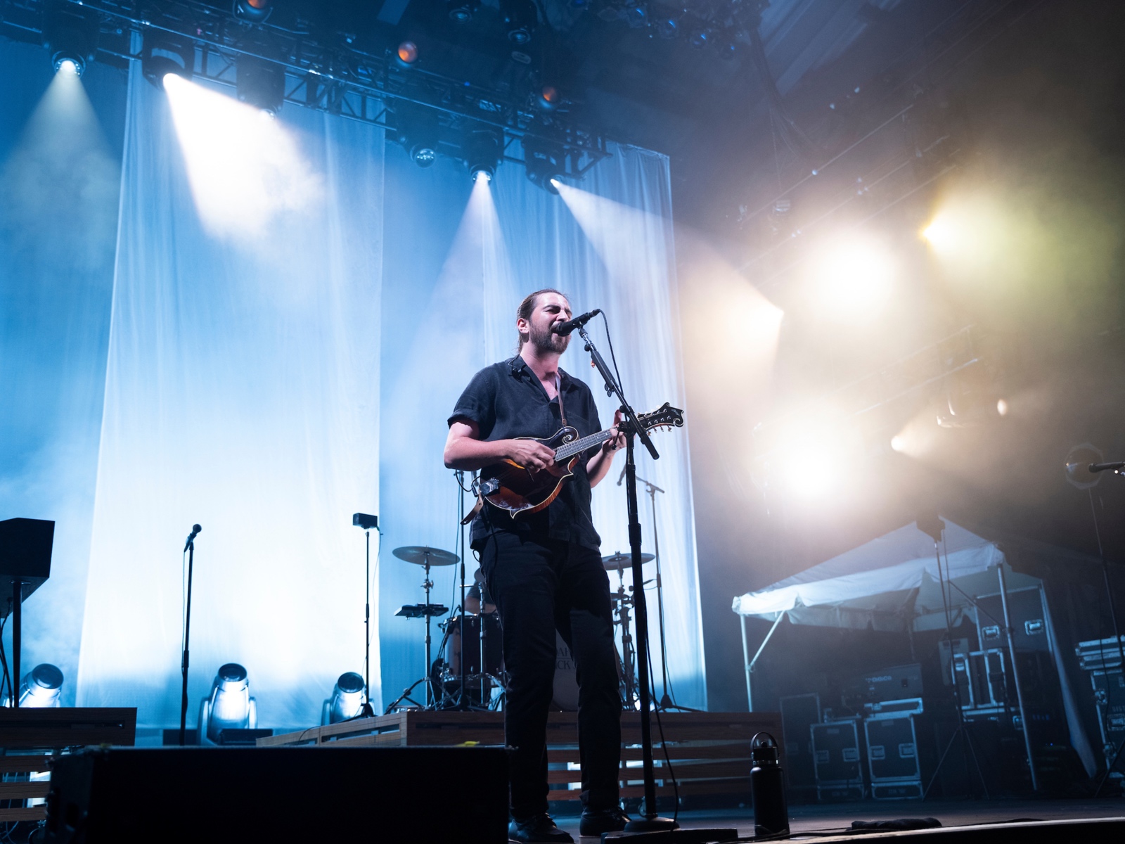 Noah Kahan rocked Summerfest (and a Brewers jersey) at blockbuster Big Gig  show