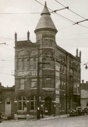 Historic photo of Humboldt Gardens building