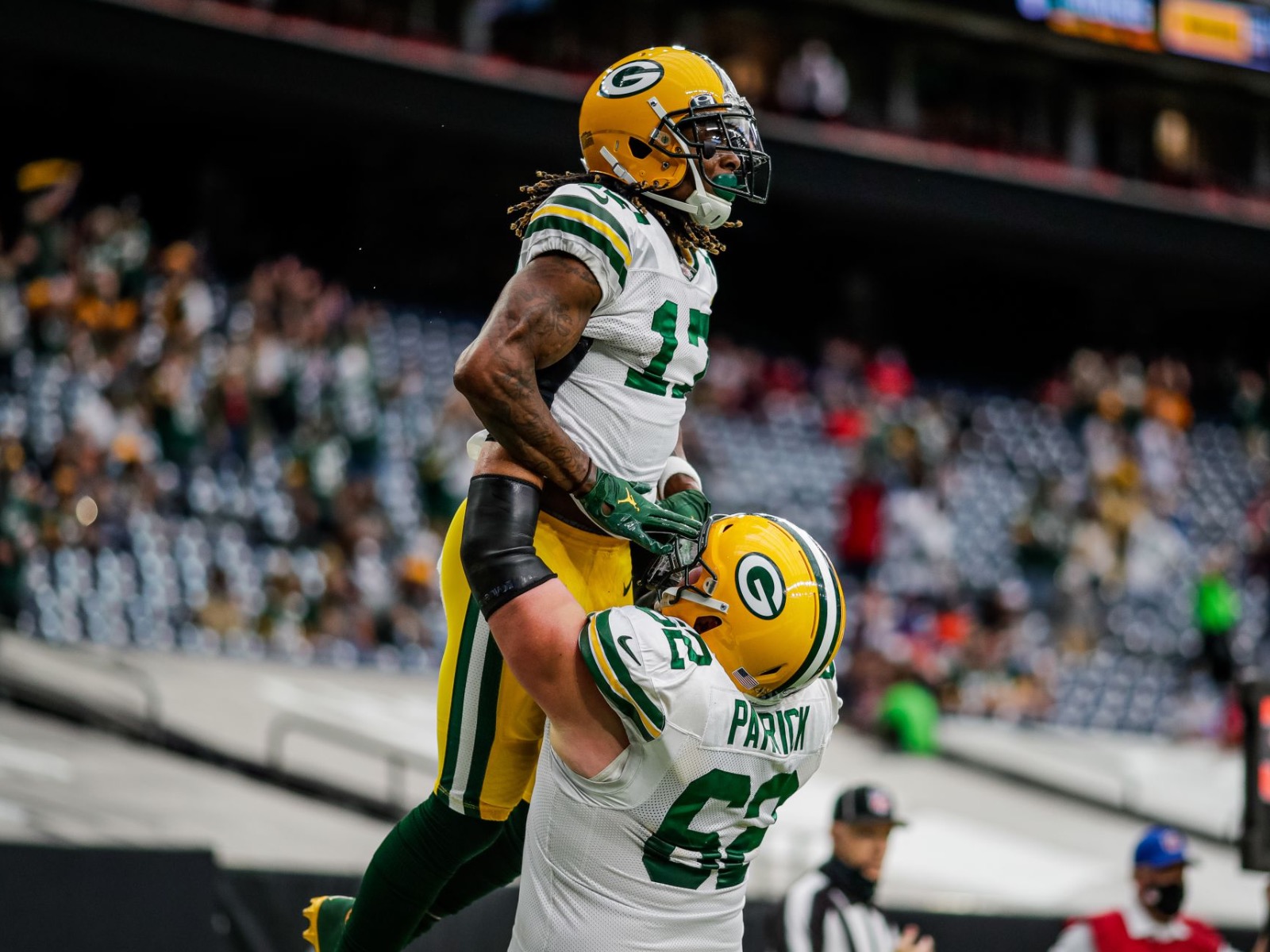 Davante Adams' career-day leads Packers to 35-20 win over the Texans