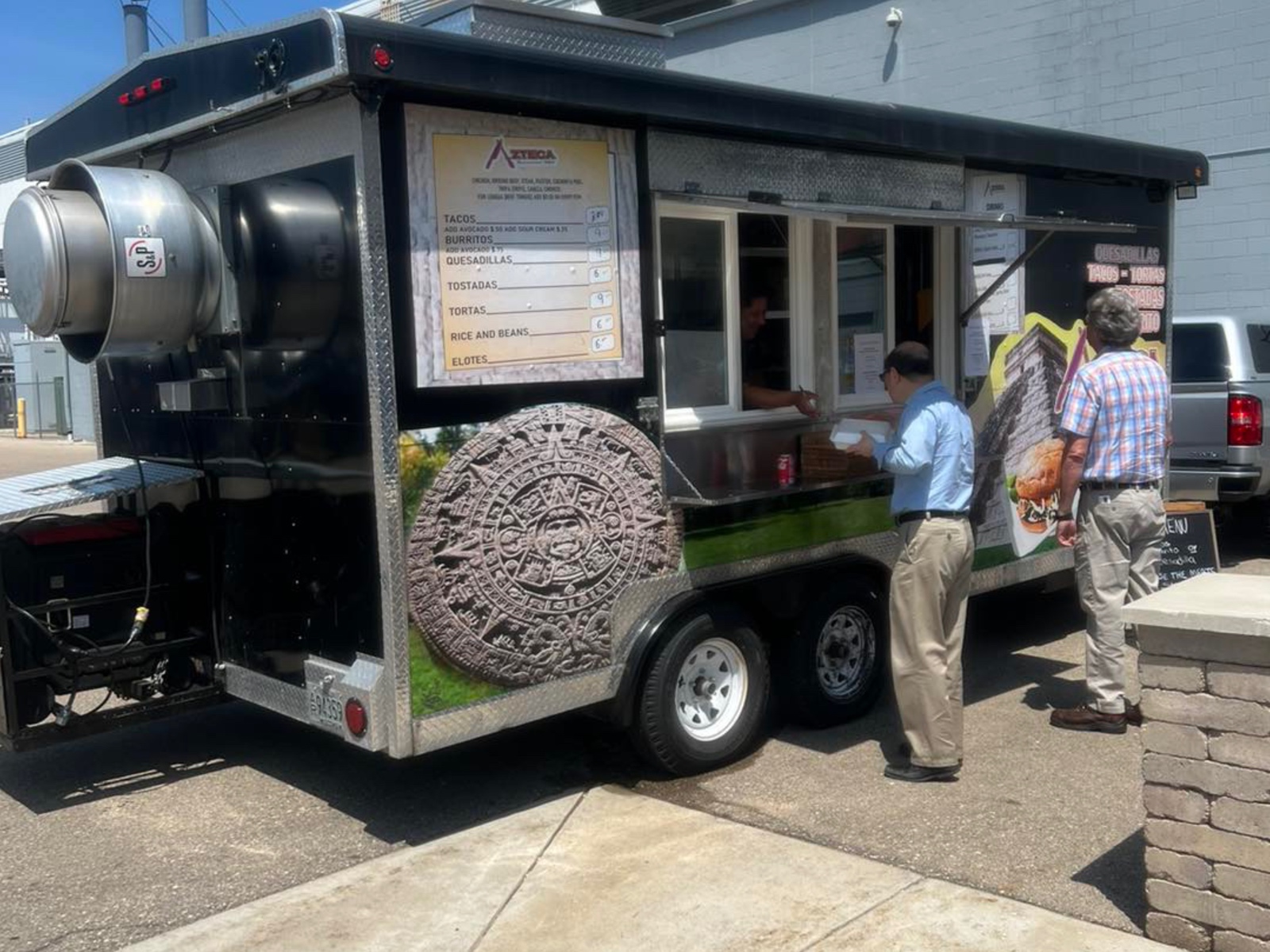 Azteca food truck