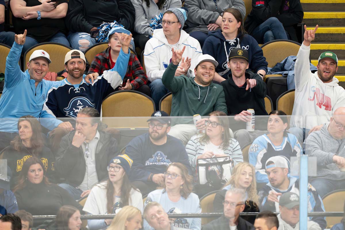 Milwaukee Admirals fans
