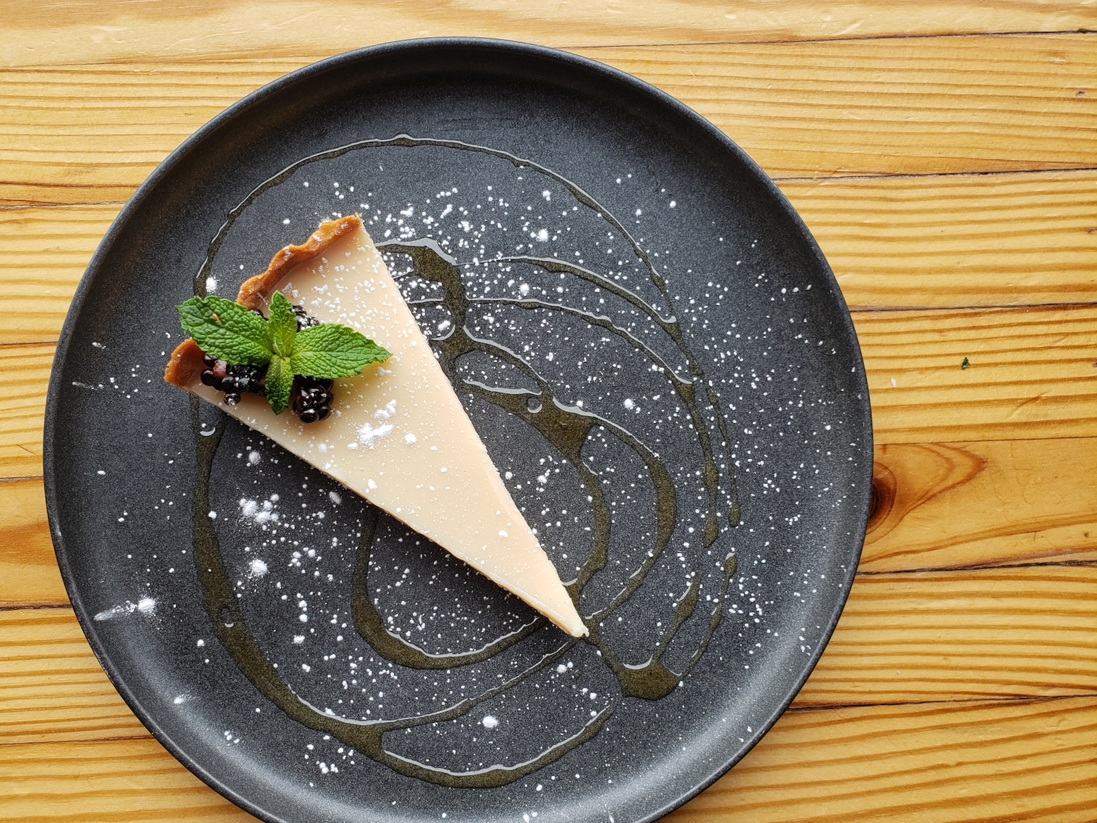 White chocolate miso tart