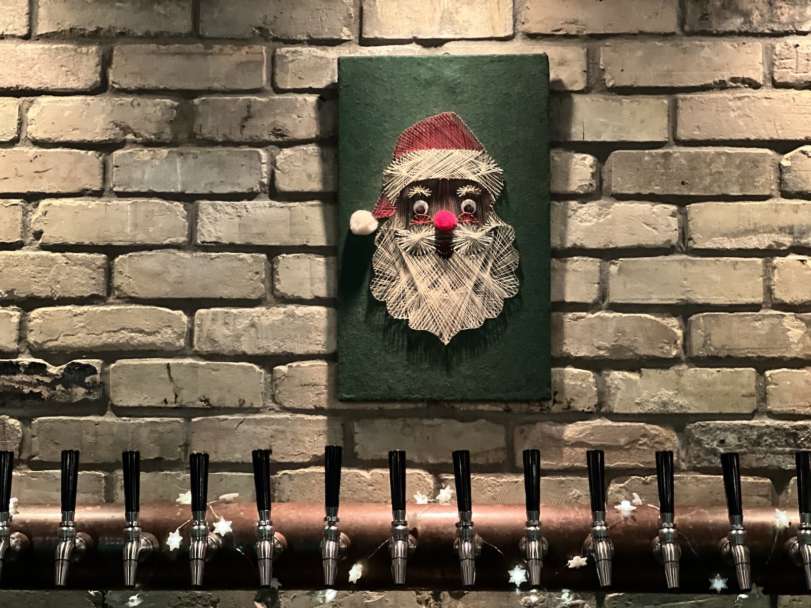 Retro string art Santa