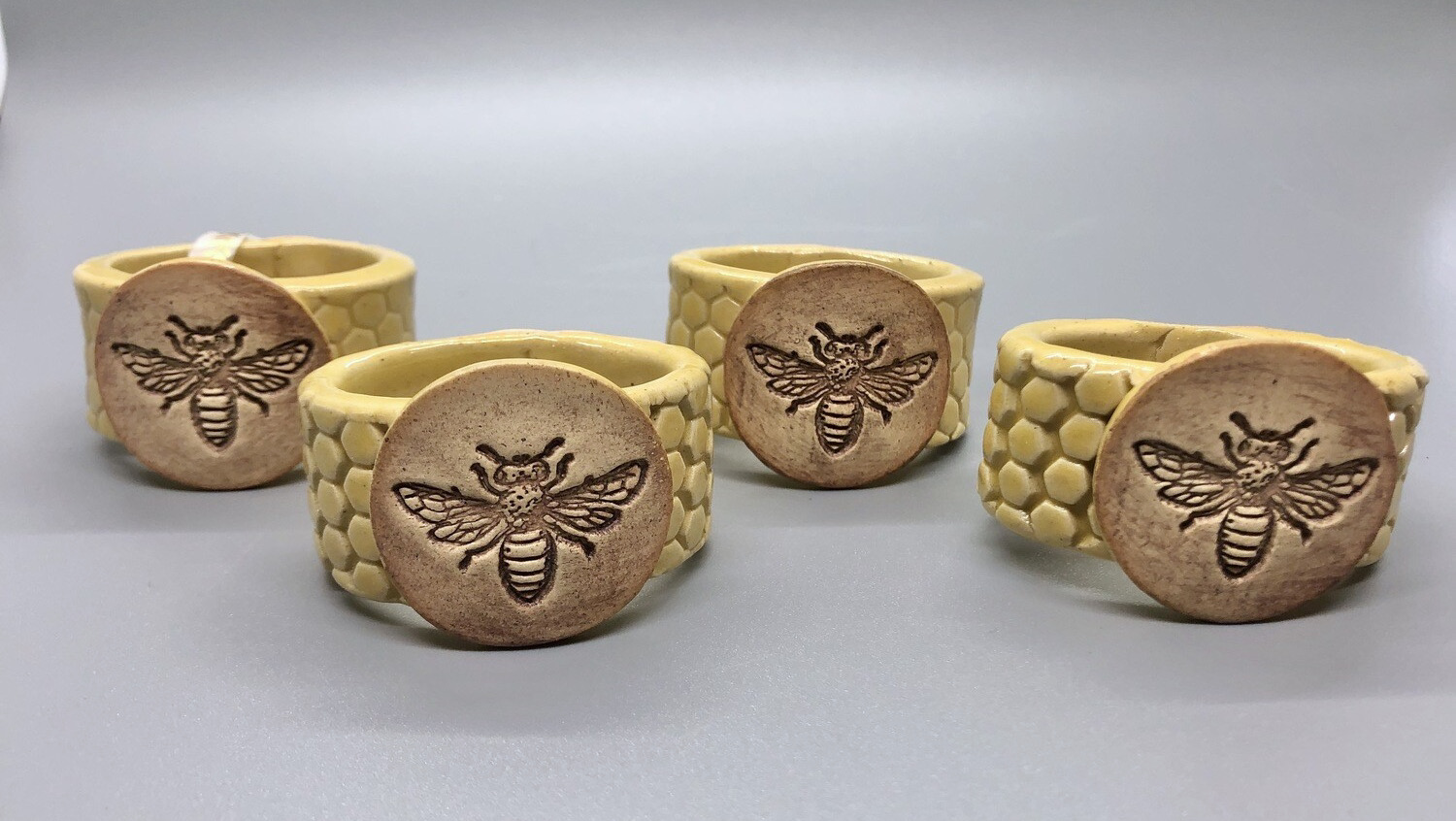 Honey bee napkin rings