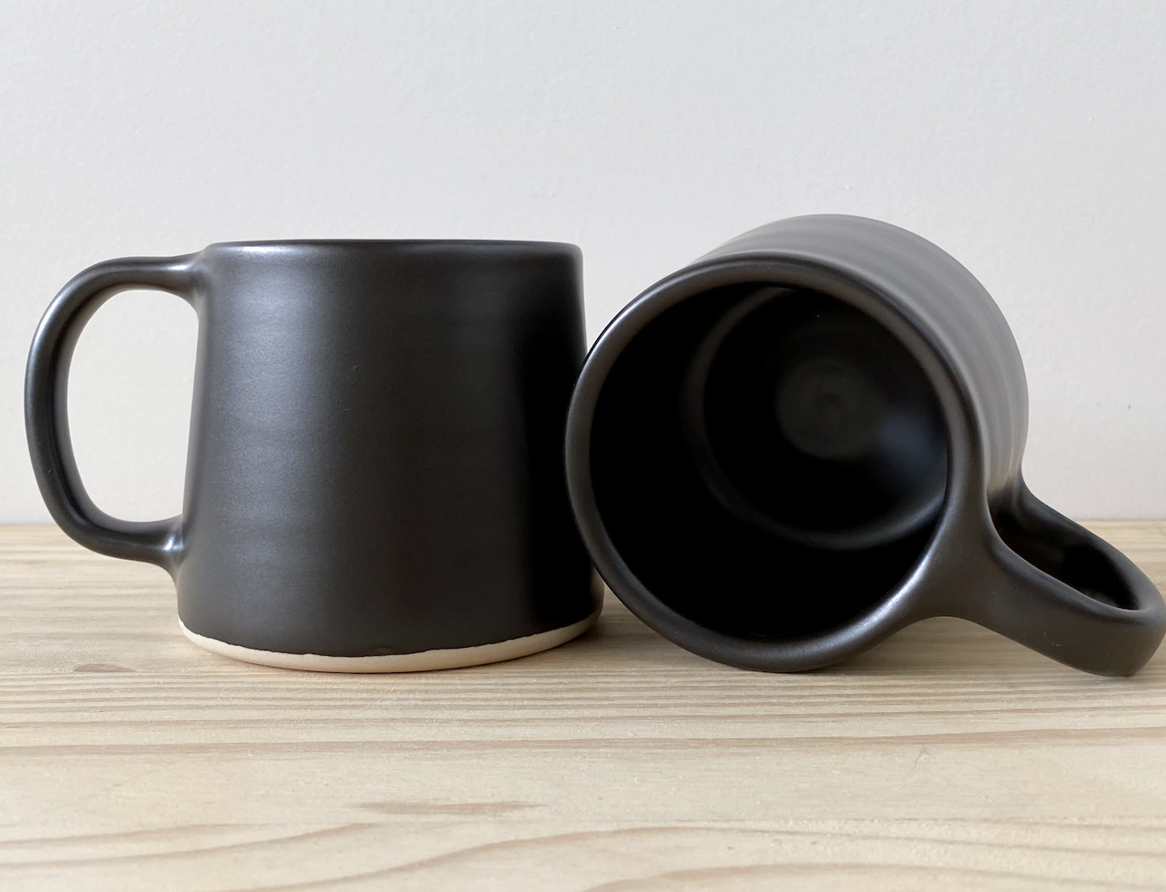 Black mugs