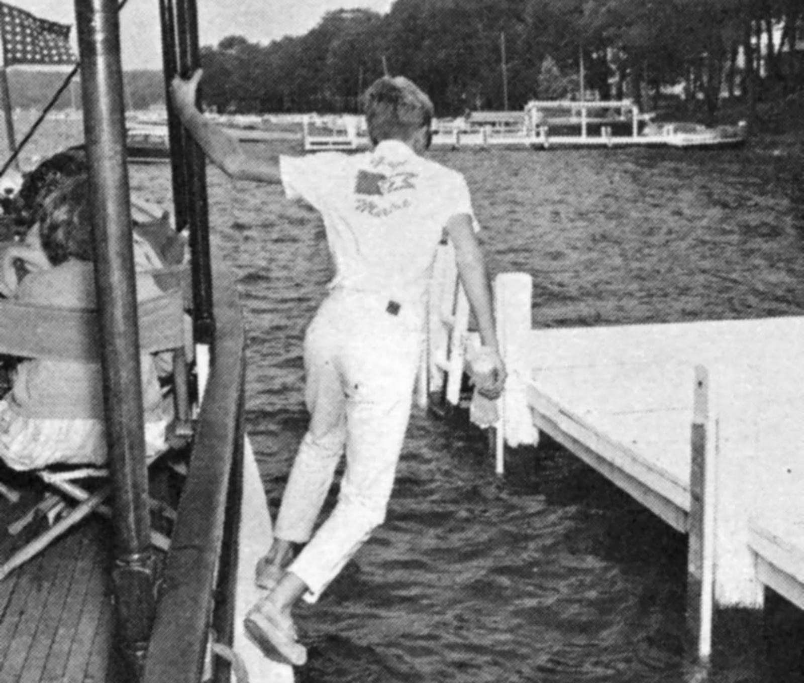 Mailboat jumper in 1950s