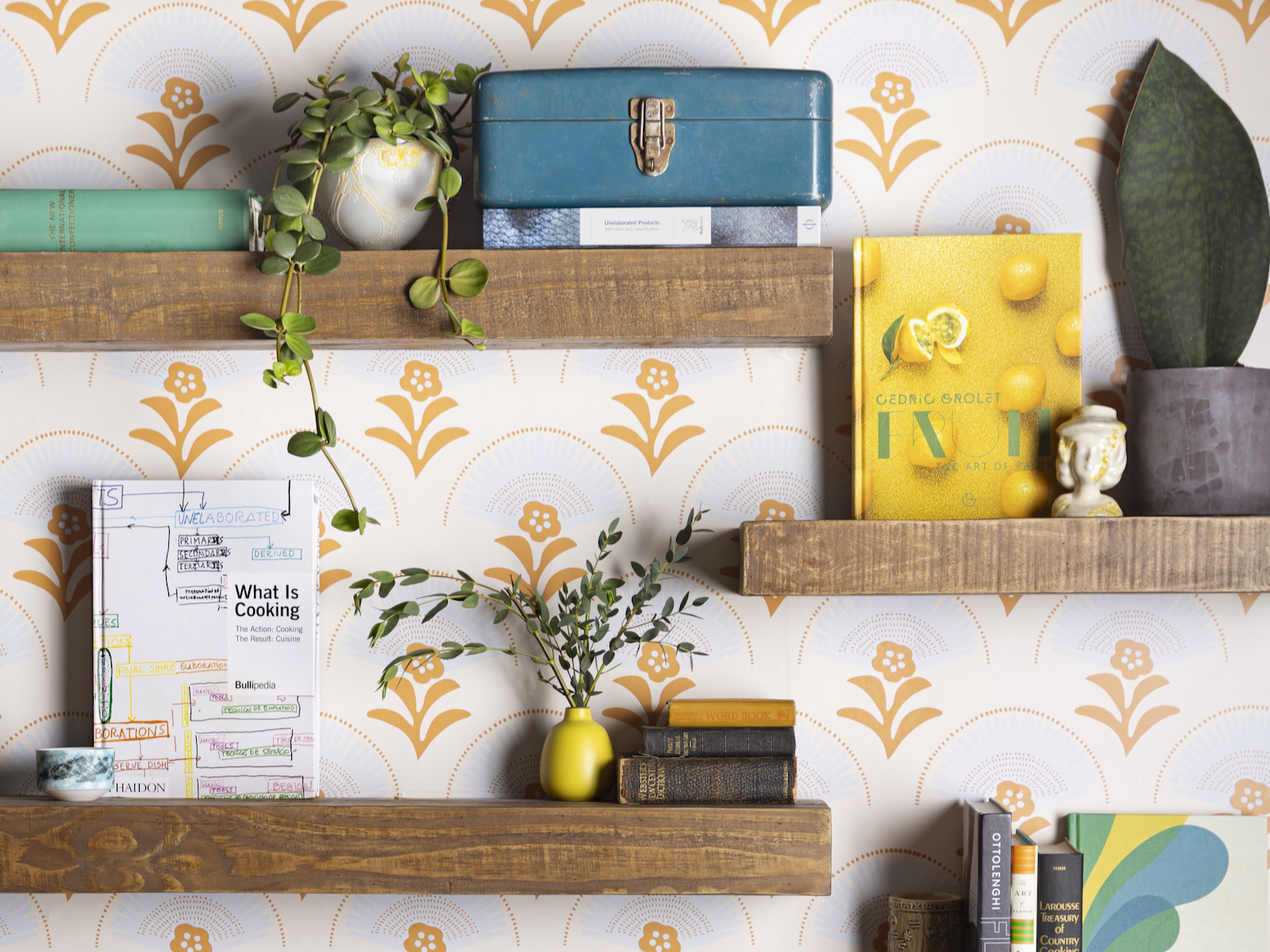 Shelving, wallpaper