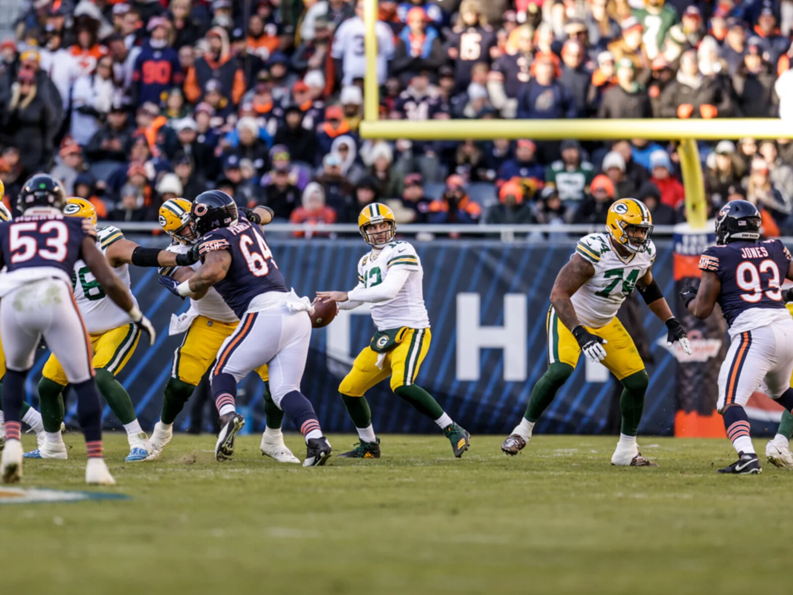 Aaron Rodgers saluted Bears fans after leading a Packers comeback win