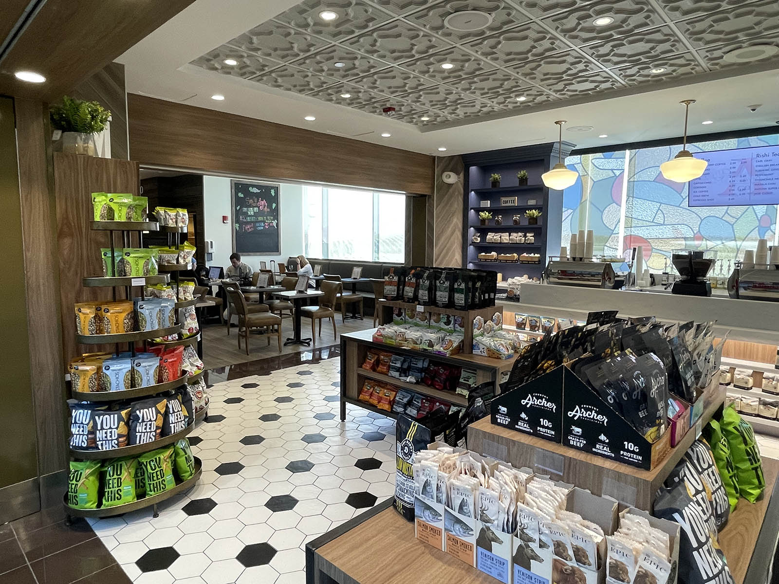 Paradies Lagardère Opens Concordia Market at MKE - Airport X