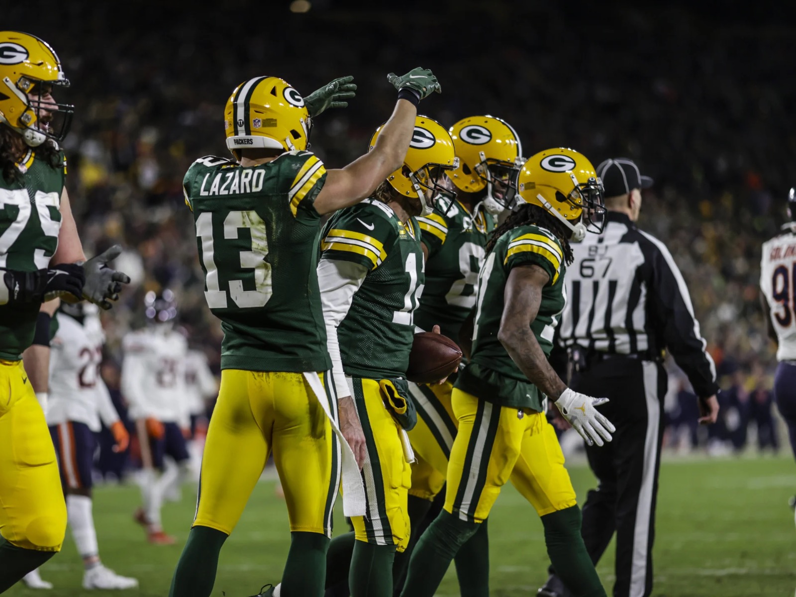 Aaron Rodgers yelled I still own you! at Bears fans after game-sealing TD  in Chicago - NBC Sports