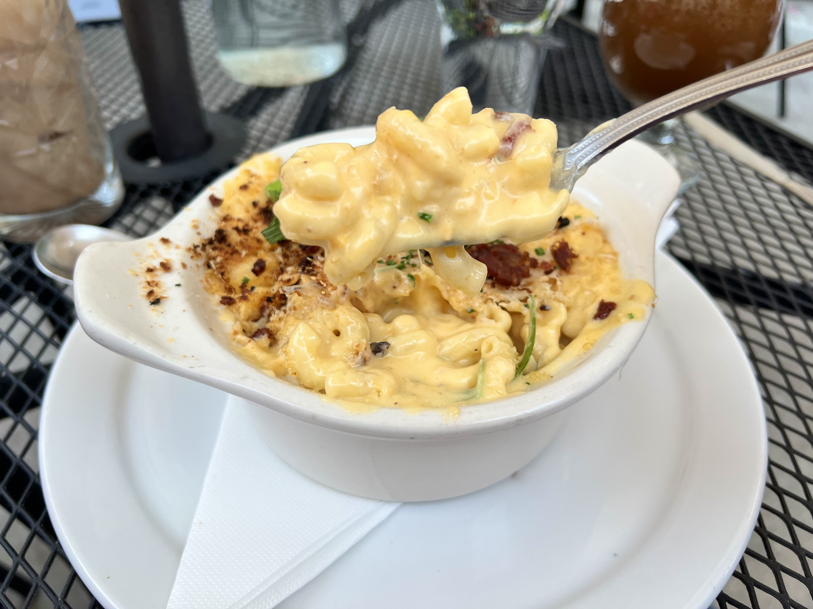  A look at a forkful of Honeypie's macaroni and cheese