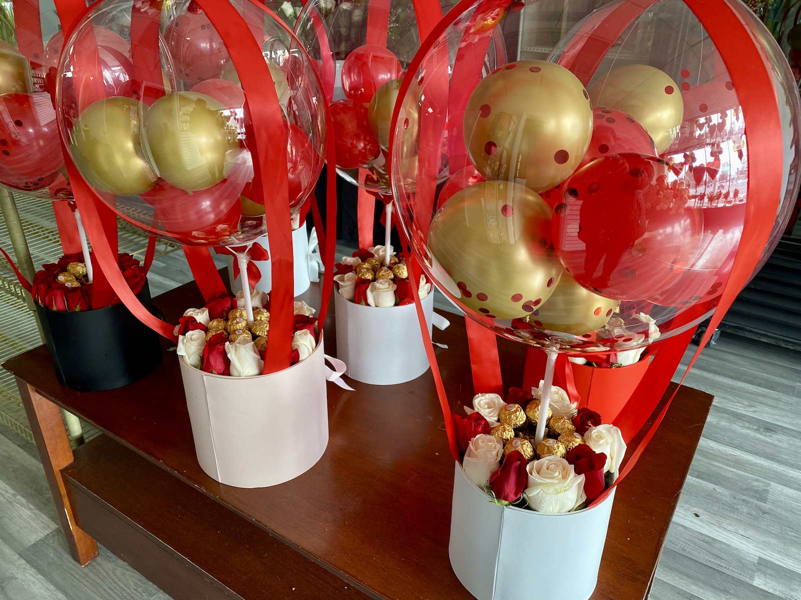 Balloon bouquets