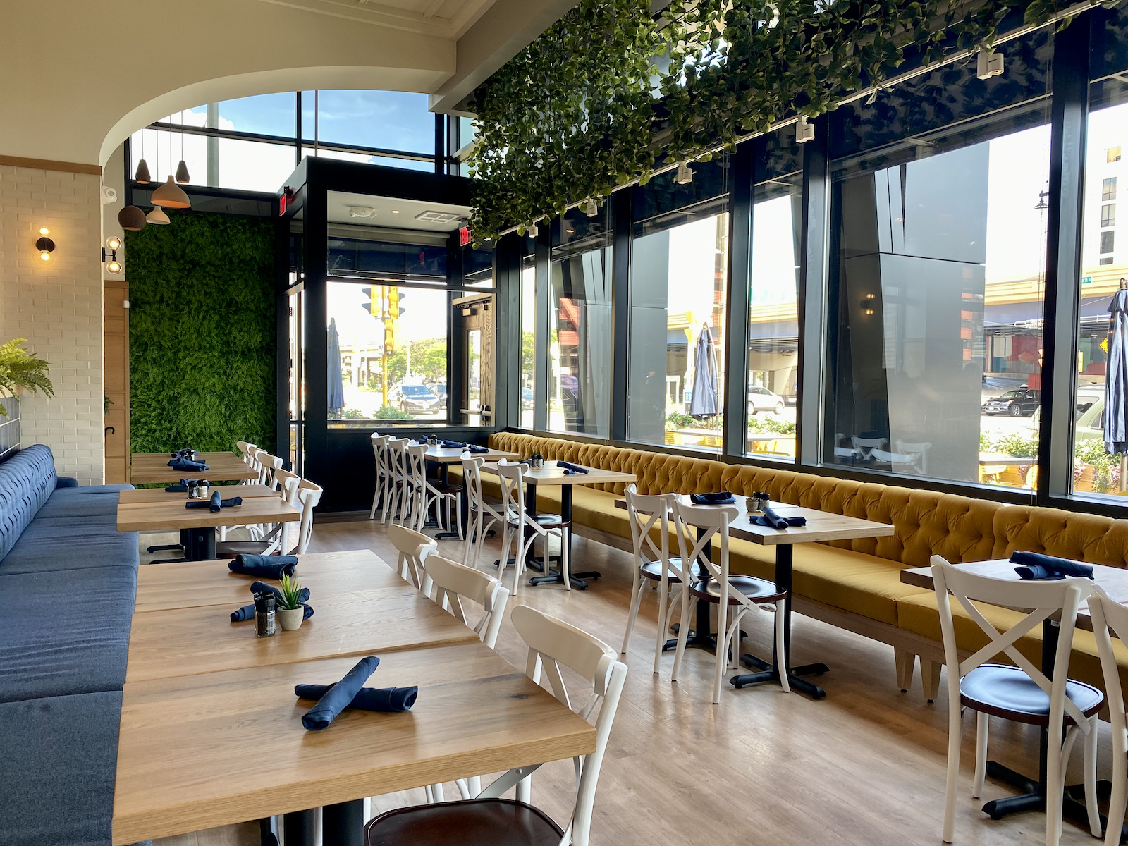 Tupelo Honey Southern dining area