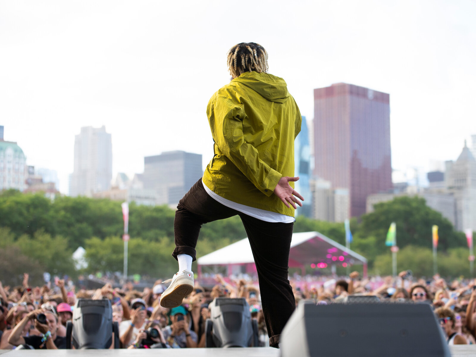 Lollapalooza 2022 Day Two Review: Dua Lipa, MGK, Wet Leg, More