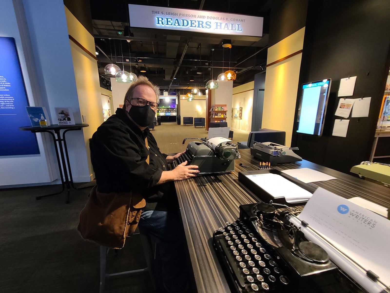 Tom Hanks gives vintage Underwood typewriter to Lacey NJ man