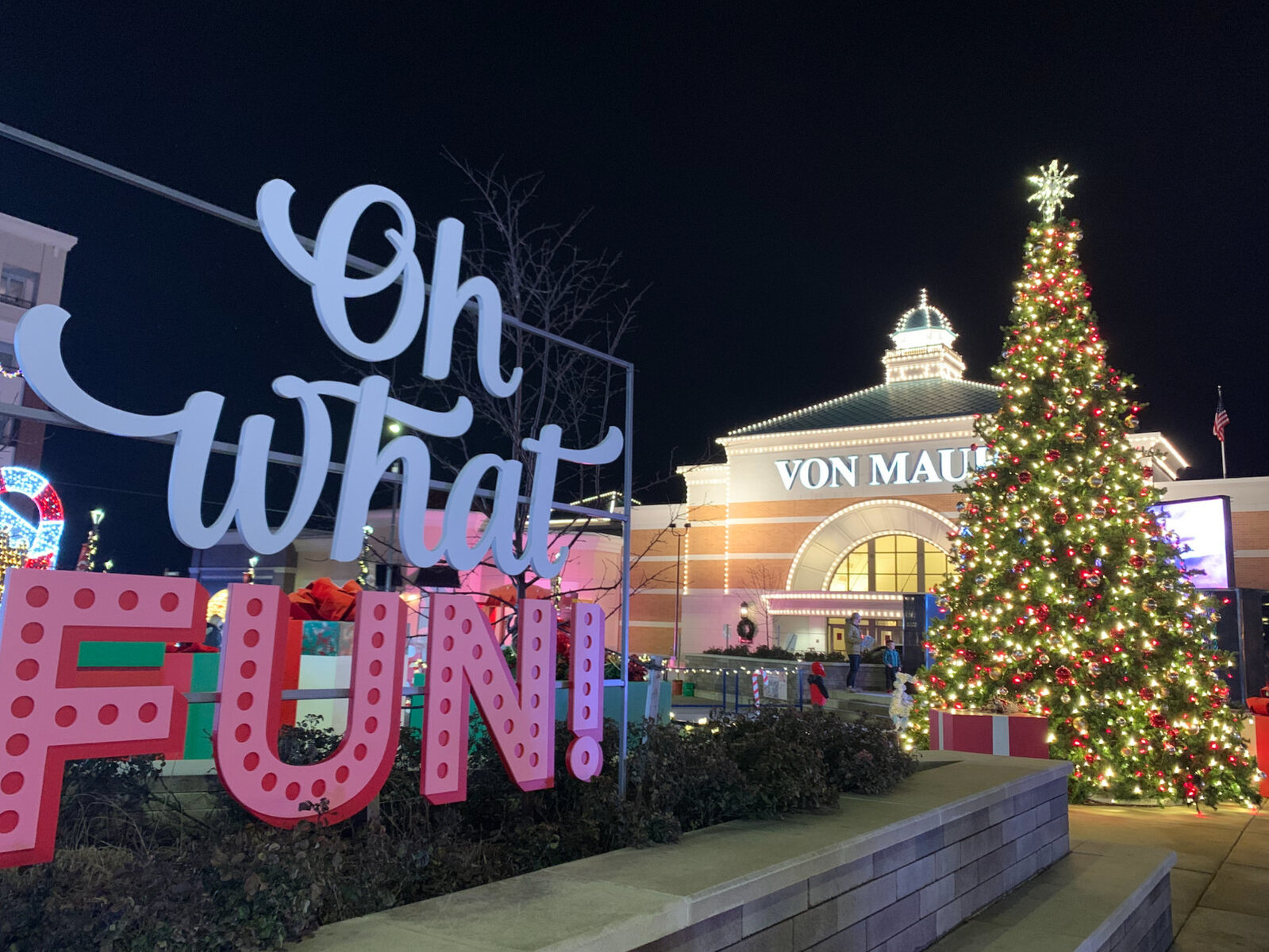 Monday, November 11, Von Maur, Announce