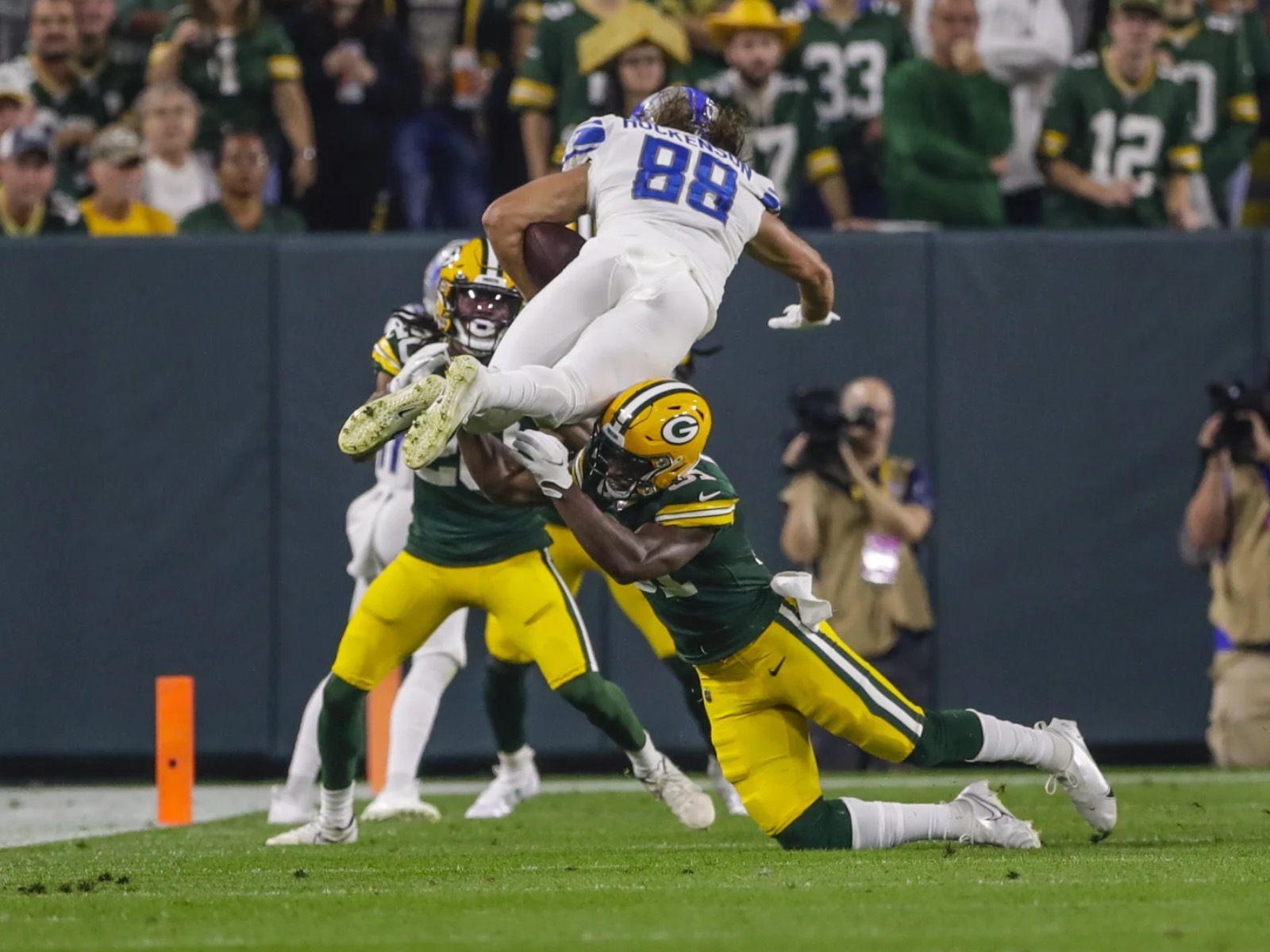 11 from Packers' 35-17 return to form the Lions